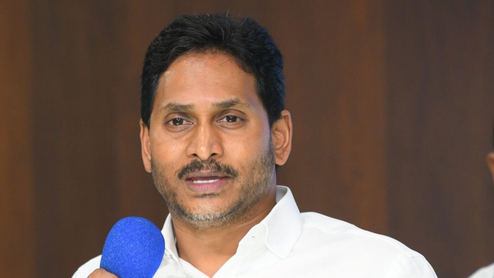 రాష్ట్రంలో రెడ్ బుక్ రాజ్యాంగం నడుస్తోంది - వైఎస్ జగన్