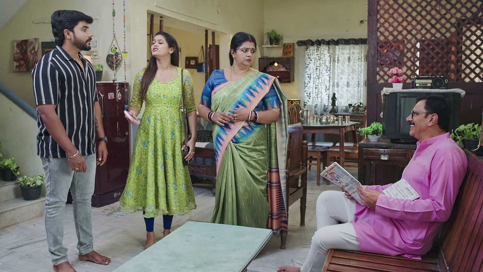 గుండెనిండా గుడిగంటలు టుడే ఎపిసోడ్‌: పోలీసుల ముందు బాలును ఇరికించిన మీనా - గుణ రివేంజ్ - ప్ర‌భావ‌తికి శృతి స్ట్రోక్‌