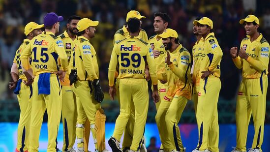 ఐపీఎల్ 2025 సీజన్ కు గాను ఫెయిర్ ప్లే అవార్డు చెన్నై సూపర్ కింగ్స్ కు దక్కింది. ఈ టీమ్ మ్యాచ్ కు 10.21 పాయింట్లతో అగ్రస్థానాన్ని సొంతం చేసుకుంది. 