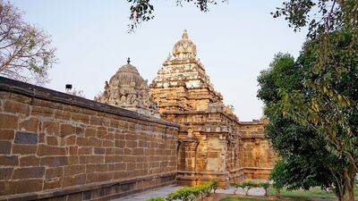 <p>ఈ ప్యాకేజీకి సంబంధించి ఏమైనా సందేహాలు ఉంటే 8287932229 / 8287932228 / 9701360701 నెంబర్లను సంప్రదించవచ్చు. <a href="https://www.irctctourism.com/pacakage" target="_blank">https://www.irctctourism.com/pacakage</a> లింక్ పై క్లిక్ చేసి ప్యాకేజీని బుకింగ్ చేసుకోవచ్చు. </p> <p>ఈ ప్యాకేజీకి సంబంధించి ఏమైనా సందేహాలు ఉంటే 8287932229 / 8287932228 / 9701360701 నెంబర్లను సంప్రదించవచ్చు. <a href="https://www.irctctourism.com/pacakage" target="_blank">https://www.irctctourism.com/pacakage</a> లింక్ పై క్లిక్ చేసి ప్యాకేజీని బుకింగ్ చేసుకోవచ్చు. </p>