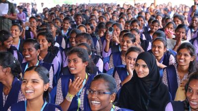 <p>ముందుగా ఆధార్ నెంబర్ ఎంటర్ చేసి "Seeding" ఆప్షన్ మీద క్లిక్ చేయగానే మీకు మూడు రకాల ఆప్షన్స్ కనిపిస్తాయి. వాటిలో ఇప్పటి వరకు NPCI లింక్ లేని వారికి 'Fresh Seeding' ఆప్షన్ ఎంచుకుని బ్యాంక్ పేరును సెలెక్ట్ చేసి, బ్యాంక్ అకౌంట్ వివరాలు ఎంటర్ చేసి ఎన్పీసీఐ లింక్ కోసం రిక్వెస్ట్ పంపవచ్చు. సబ్మిట్ చేసిన 24 గంటలలోపు ఎన్పీసీఐ లింక్ అవుతుంది.</p> <p>ముందుగా ఆధార్ నెంబర్ ఎంటర్ చేసి "Seeding" ఆప్షన్ మీద క్లిక్ చేయగానే మీకు మూడు రకాల ఆప్షన్స్ కనిపిస్తాయి. వాటిలో ఇప్పటి వరకు NPCI లింక్ లేని వారికి 'Fresh Seeding' ఆప్షన్ ఎంచుకుని బ్యాంక్ పేరును సెలెక్ట్ చేసి, బ్యాంక్ అకౌంట్ వివరాలు ఎంటర్ చేసి ఎన్పీసీఐ లింక్ కోసం రిక్వెస్ట్ పంపవచ్చు. సబ్మిట్ చేసిన 24 గంటలలోపు ఎన్పీసీఐ లింక్ అవుతుంది.</p>