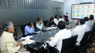 ఆగస్ట్ 15 కల్లా 15 లక్షల ‘బంగారు కుటుంబాలు’ దత్తత - సీఎం చంద్రబాబు