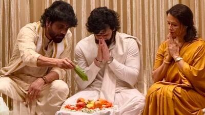 <p>శుక్రవారం ఉదయం జూబ్లిహిల్స్ లోని నాగార్జున నివాసంలో అఖిల్, జైనాబ్ పెళ్లి జరిగింది. ఈ సందర్భంగా అఖిలతో పాటు తల్లిదండ్రులు నాగార్జున, అమల ఇలా పూజలో పాల్గొన్నారు.</p> (x) <p>శుక్రవారం ఉదయం జూబ్లిహిల్స్ లోని నాగార్జున నివాసంలో అఖిల్, జైనాబ్ పెళ్లి జరిగింది. ఈ సందర్భంగా అఖిలతో పాటు తల్లిదండ్రులు నాగార్జున, అమల ఇలా పూజలో పాల్గొన్నారు.</p> (x)