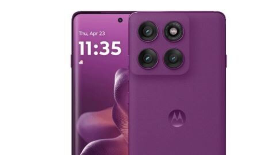 <p>మోటోరోలా ఎడ్జ్​ 60 ప్రో- ఈ స్మార్ట్​ఫోన్​ ధర రూ. 29,999. ఇందులో 6.7 ఇంచ్​ పీఓఎల్​ఈడీ డిస్​ప్లే ఉంది. మీడియా టెక్​ డైమెన్సిటీ 8350 ఎక్స్​ట్రీమ్​పై ఇది పనిచేస్తుంది. 6000ఎంఏహెచ్​ బ్యాటరీ దీని సొంతం. 50ఎంపీ+50ఎంపీ+10ఎంపీ రేర్​, 50ఎంపీ ఫ్రెంట్​ కెమెరా ఇందులో ఉంటుంది.</p>