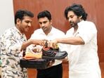 సేఫ్టీ కిట్స్ అందించిన ఉప ముఖ్యమంత్రి పవన్