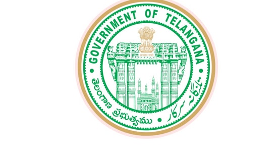 బస్ పాస్ రేట్లు, మెట్రో టికెట్ రేట్లు పెరగడంపై విద్యార్థులు మాత్రమే కాదు… సామాన్య ప్రజలు కూడా అసంతృప్తిని వ్యక్తం చేస్తున్నారు. 