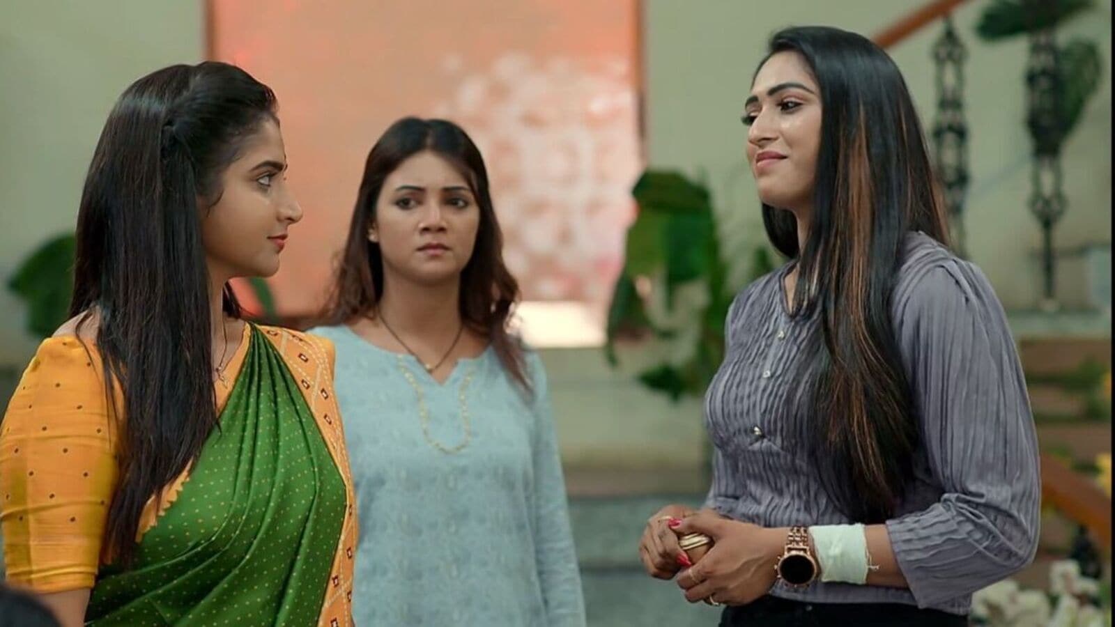 బ్ర‌హ్మ‌ముడి టుడే ఎపిసోడ్‌: రాజ్ పెళ్లికి కావ్య‌కు ఆహ్వానం - యామిని ఓవ‌రాక్ష‌న్ - రాహుల్‌ను భ‌య‌పెట్టిన స్వ‌ప్న‌
