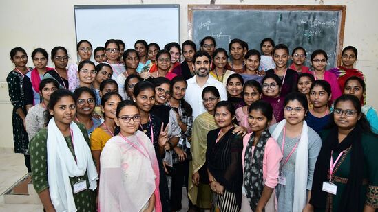 కసరత్తు పూర్తి కాగానే స్కీమ్ ప్రారంభ తేదీని ప్రభుత్వం అధికారికంగా ప్రకటిస్తుంది. అర్హుల జాబితాను సచివాలయాలలో ప్రదర్శిస్తుంది. ఈ స్కీమ్ కు సంబంధించి ఏ క్షణమైనా అధికారికంగా ప్రకటన వెలువడే అవకాశం ఉంది. ఈ స్కీమ్ కోసం తల్లులు, విద్యార్థులు చాలా రోజులుగా ఎదురుచూస్తున్నారు.