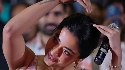 <p>కుబేర ప్రీ రిలీజ్ ఈవెంట్లో ఇలా క్యూట్ ఎక్స్ ప్రెషన్స్ తో ఫిదా చేసింది రష్మిక మందన్న. యాంకర్ సుమ అడిగే ప్రశ్నలకు ఫన్నీగా సమాధానమిచ్చింది ఈ బ్యూటీ. </p> (x)