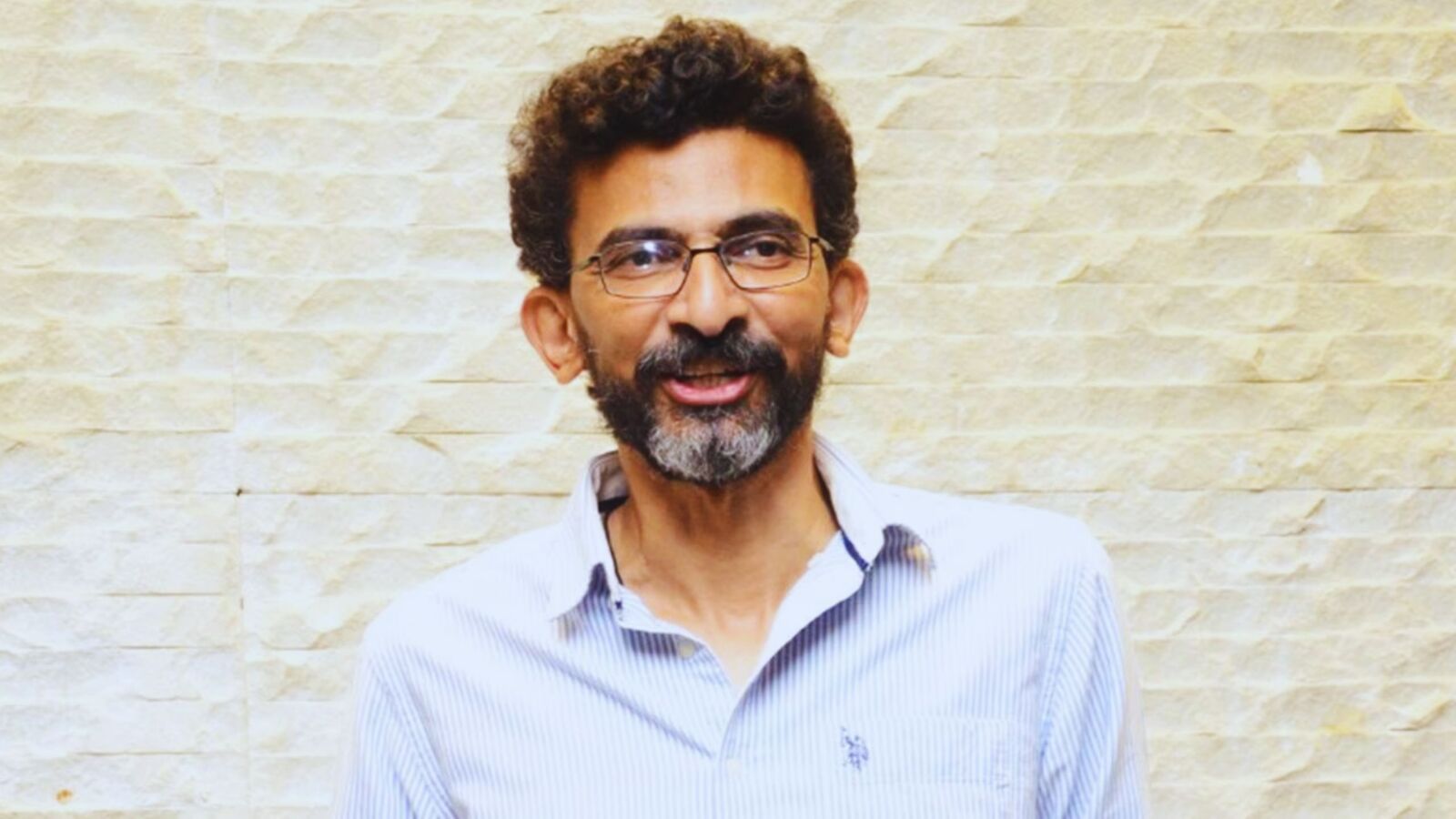 బిలినియర్ వర్సెస్ బెగ్గర్.. తెలుగు, తమిళంలో ఒక నిమిషం మాత్రమే తేడా.. డైరెక్టర్ శేఖర్ కమ్ముల కామెంట్స్