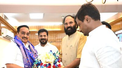 కేంద్రమంత్రితో సీఎం రేవంత్ రెడ్డి, మంత్రి ఉత్తమ్