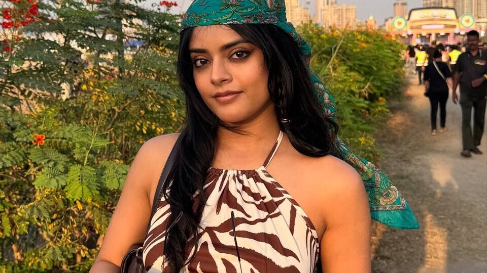 <p>రిద్ధి కుమార్ హాట్ ఫొటోలతోనే కాకుండా క్యూట్ లుక్స్‌తో కూడా అట్రాక్ట్ చేస్తుంటుంది. దీనికి సంబంధించిన ఫొటోలను తన ఇన్‌స్ట్రాగ్రామ్ అకౌంట్‌లో షేర్ చేస్తుంటుంది.</p>(Instagram/Riddhi Kumar)