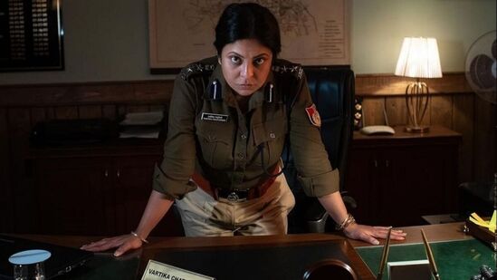 ఢిల్లీ క్రైమ్ 3 - షెఫాలీ షా మరోసారి డీఐజీ వర్తికా పాత్రలో కనిపించనున్న సిరీస్ ఢిల్లీ క్రైమ్ సీజన్ 3. ఈసారి కథ ఒక పెద్ద మానవ అక్రమ రవాణా రాకెట్ చుట్టూ తిరుగుతుంది, ఇందులో హుమా ఖురేషి ప్రమాదకరమైన విలన్ పాత్రలో కనిపించనుంది. ఈ సిరీస్ కూడా నెట్‌ఫ్లిక్స్ లోకే రానుంది.