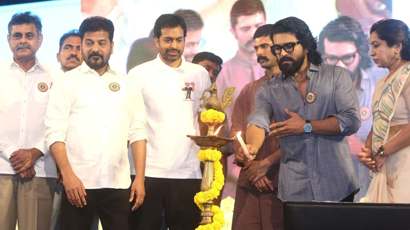 స్కూల్ ముందు గోలీ సోడా దొరికే ప్లేస్‌లలోనే డ్రగ్స్ దొరకడం ఆందోళనకరం.. రైజింగ్ తెలంగాణకు మద్దతుగా నిలుద్దాం: రామ్ చరణ్