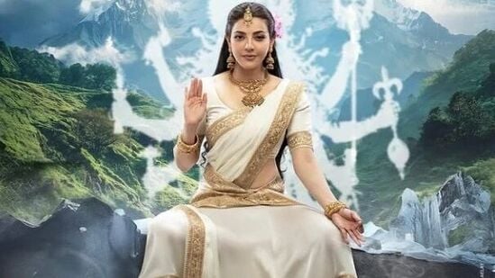 కన్నప్పలో పార్వతి మాత గా కాజల్ అగర్వాల్ నటించారు. ఈ సినిమా కోసం కాజోల్ రూ.2 కోట్లు తీసుకున్నట్లు సమాచారం. అయితే ఈ సినిమా కోసం కాజోల్ ఆ రెమ్యునరేషన్ తీసుకున్నట్లు ఇంకా కన్ఫర్మ్ కాలేదు.
