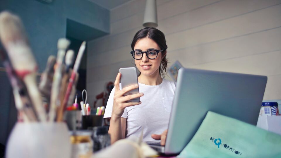 <p>రూ. 94 ప్లాన్​- 30 రోజుల వాలిడిటీ, 90 రోజుల డేటా (రోజుకు 3జీబీ డేటా), 200 నిమిషాల లోకల్​- నేషనల్​ ఫ్రీ కాల్స్​.</p>