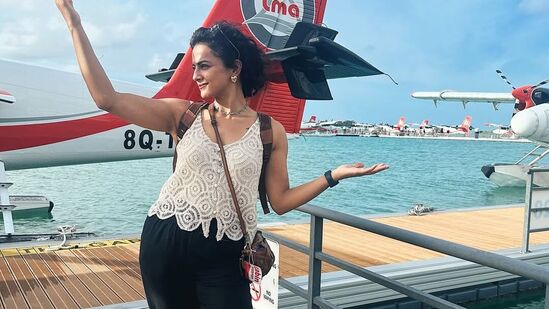 వెకేషన్ ఎంజాయ్ చేస్తూ దిగిన ఫొటోలను తన ఇన్‌స్టాగ్రామ్‌ అకౌంట్‌లో షేర్ చేసింది హీరోయిన్ శ్రద్ధా శ్రీనాథ్. ఈ ఫొటోలు షేర్ చేస్తూ “ఇది కల కాదు” అని క్యాప్షన్ రాసుకొచ్చింది ముద్దుగుమ్మ శ్రద్ధా శ్రీనాథ్.