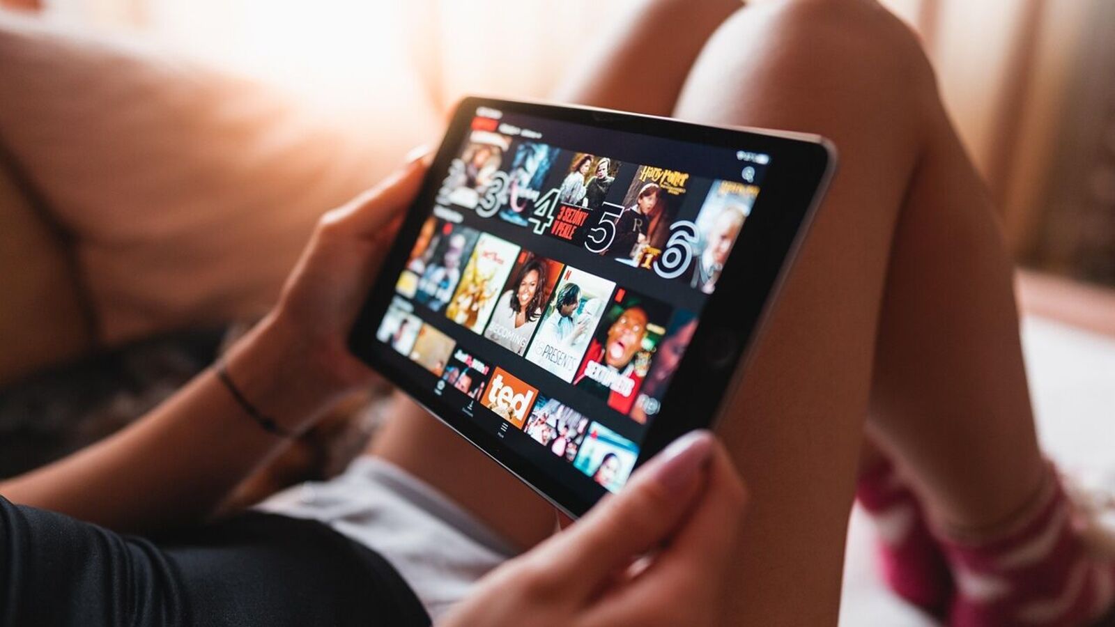 ఓటీటీల్లో ఎక్కువ మంది చూసిన టాప్ 5 సినిమాలు, టాప్ 5 వెబ్ సిరీస్ ఇవే.. నెట్‌ఫ్లిక్స్, ప్రైమ్ వీడియో హవా