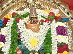 <p>ఘనంగా పూజలు: ఇంద్రకీలాద్రి పై లోక కళ్యాణార్ధం యాగశాలలో పంచ వారాహి మంత్రములతో శ్రీ అమ్మవారి జప, తర్పణ, హోమములు ఘనంగా జరుగుచున్నవి.</p>