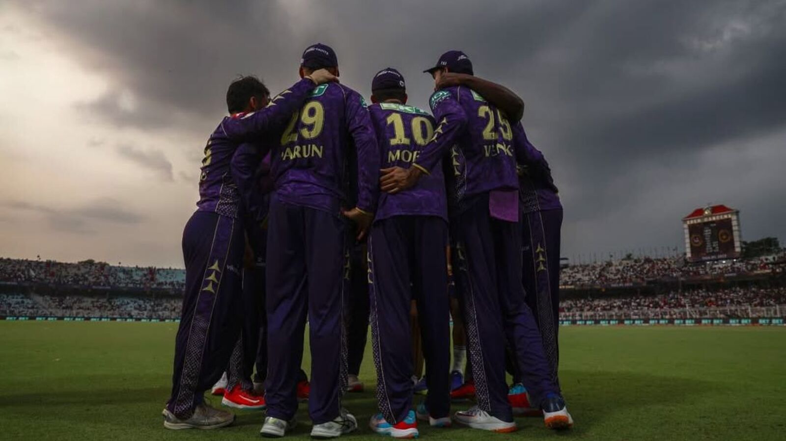 టీమిండియా స్టార్ క్రికెటర్.. రూ.600 కోసం తమిళ సినిమాలో జూనియర్ ఆర్టిస్ట్‌గా.. ఎవరో తెలుసా?