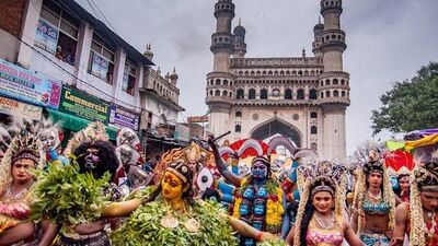 తెలంగాణాలో బోనాలు (pinterest)