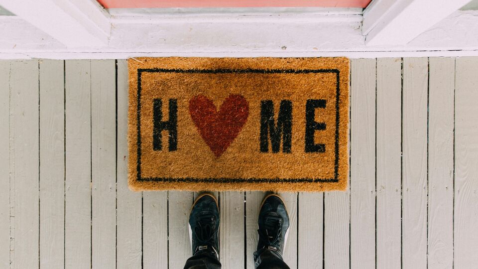 <p>ఐడీఎఫ్​సీ బ్యాంక్​- రూ. 30లక్షల వరకు- 8.85శాతం నుంచి మొదలు, రూ. 30లక్షల నుంచి రూ. 75లక్షల వరకు- 8.85శాతం నుంచి మొదలు, రూ. 75లక్షల కన్నా ఎక్కువ- 8.85శాతం నుంచి మొదలు.</p>