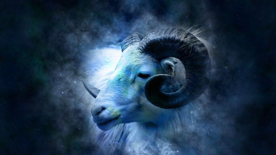 <p>మేష రాశి వారికి వారి వ్యక్తిగత, వృత్తిపరమైన జీవితాలలో పురోగతి సాధించడానికి అనేక అవకాశాలను తెస్తుంది. ఈ కాలంలో మేష రాశి వారి వివిధ రంగాలలో గొప్ప విజయాన్ని సాధిస్తుంది. కెరీర్ పరంగా పనిలో అనేక కొత్త అవకాశాలు రావచ్చు. వారికి పెద్ద బాధ్యత అప్పగించబడవచ్చు. కుజ సంచారం వలన వ్యాపారవేత్తలు వివిధ ఒప్పందాల నుండి భారీ ఆదాయాన్ని పొందగలరు.</p>