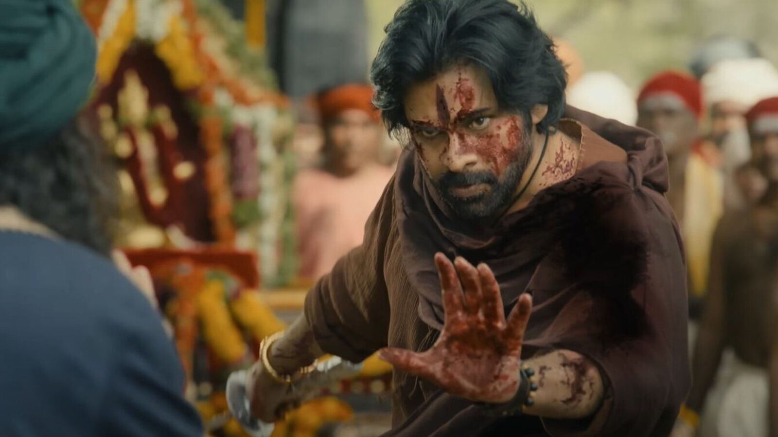 పవన్ కల్యాణ్ హరి హర వీరమల్లు ట్రైలర్‌పై చిరంజీవి, రామ్ చరణ్ రియాక్షన్ చూశారా.. మంట పుట్టించాడంటూ..