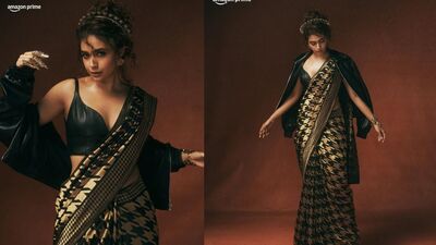 <p>కీర్తి స్టన్నింగ్ లుక్ చూసి శ్రీలీల, కృతి శెట్టి, రాశి ఖన్నాలాంటి నటీమణులు కూడా ఫిదా అయిపోయారు. వీళ్లు ఫైర్ ఎమోజీలను కామెంట్స్ చేయడం విశేషం.</p> <p>కీర్తి స్టన్నింగ్ లుక్ చూసి శ్రీలీల, కృతి శెట్టి, రాశి ఖన్నాలాంటి నటీమణులు కూడా ఫిదా అయిపోయారు. వీళ్లు ఫైర్ ఎమోజీలను కామెంట్స్ చేయడం విశేషం.</p>
