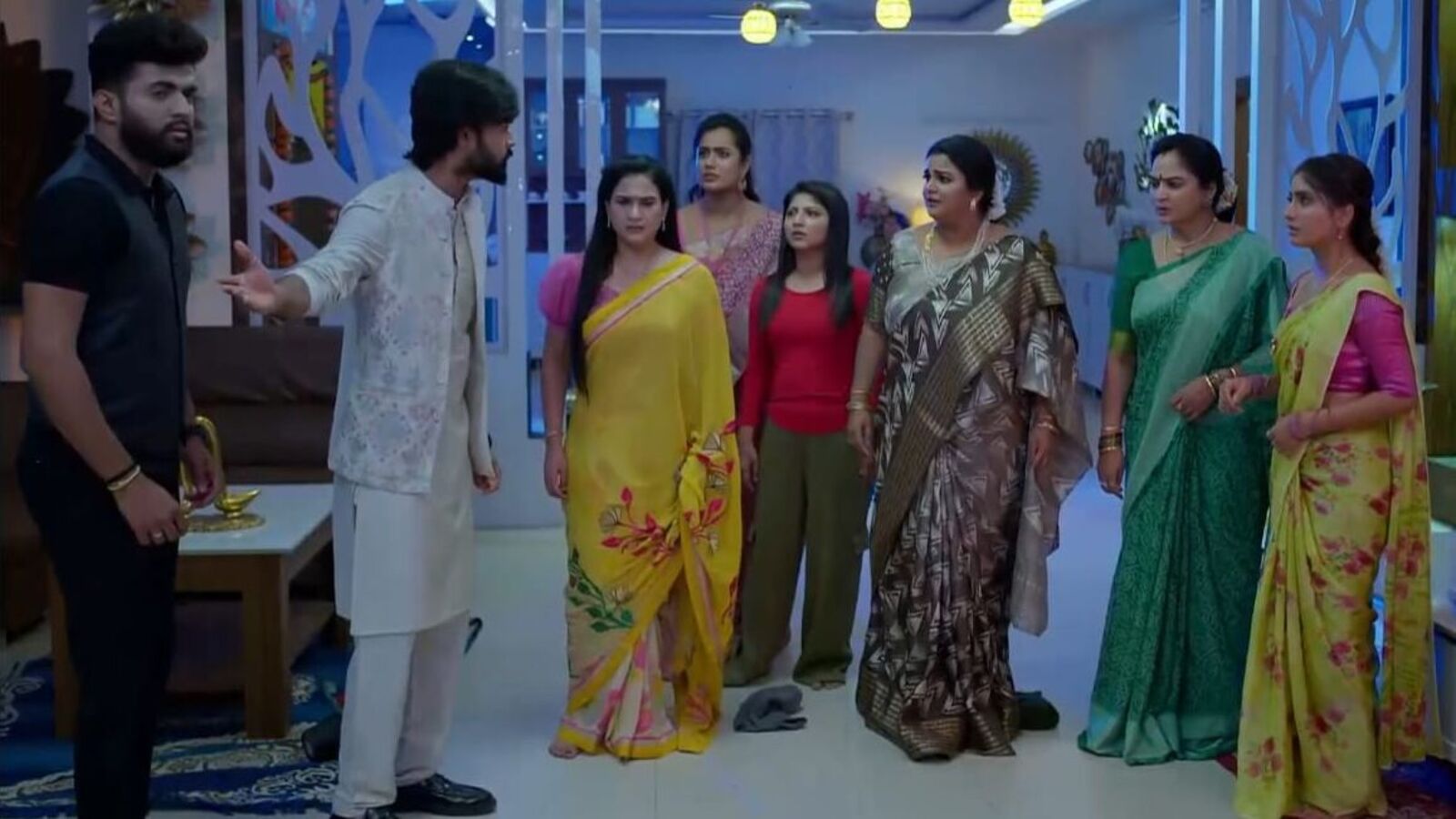 నిన్ను కోరి సీరియల్ టుడే ఎపిసోడ్: ఇంట్లో దొంగలు.. చితక్కొట్టిన చంద్ర, శాలిని.. ట్విస్ట్ రివీల్ చేసిన శ్యామల