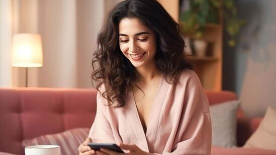 చౌకైన డేటా ప్లాన్ల ధరను చూడండి - మీరు తక్కువ ధరలో మంచి డేటాను అందించే ఎంపిక కోసం చూస్తున్నట్లయితే, జియో, ఎయిర్టెల్ మరియు వొడాఫోన్ ఐడియా నుండి ఒక రోజు డేటా వోచర్లు మీకు ఉత్తమ ఎంపిక. ఈ ప్లాన్ల ధర రూ.19 నుంచి ప్రారంభమై రూ.23 వరకు ఉంటుంది. ఈ మూడు ప్లాన్ల గురించి వివరంగా చెబుతాం.