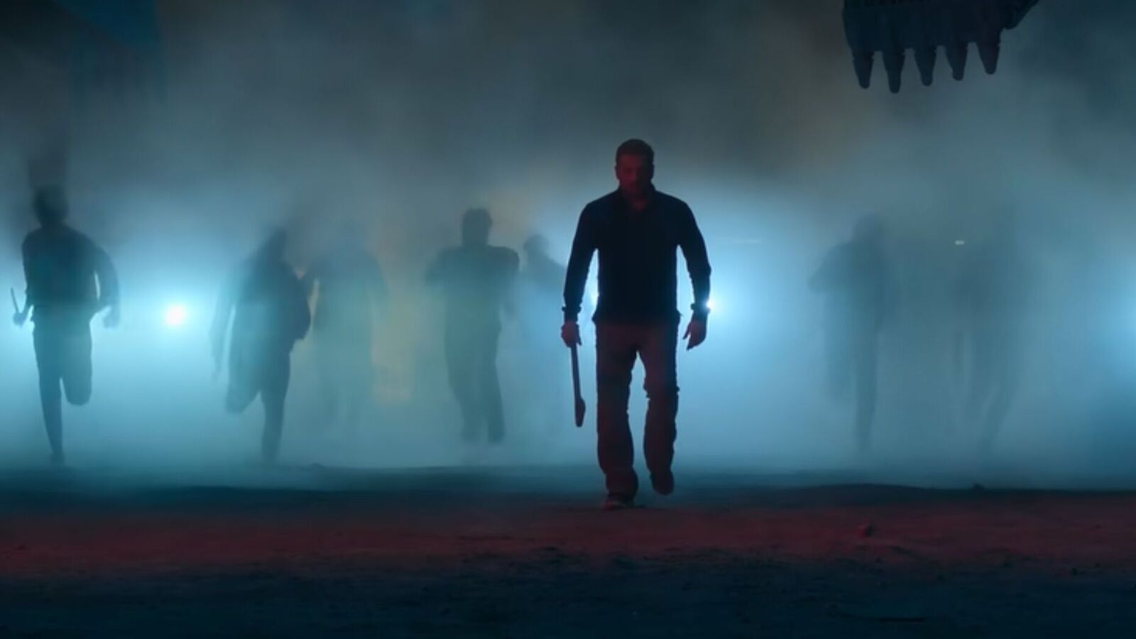 ఏకంగా 18 సార్లు 100 కోట్లు కొల్లగొట్టిన ఏకైక హీరో.. వాటిలో ప్లాఫ్స్ కూడా.. సోలో హీరోగానే రికార్డ్.. ప్రభాస్ మాత్రం కాదు!