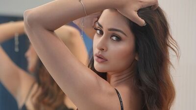 <p>తన ఇన్‌స్టాగ్రామ్ అకౌంట్‌లో పాయల్ రాజ్‌పుత్ షేర్ చేసిన హాట్ ఫొటోలు వైల్డ్ ఫైర్‌గా వైరల్ అవుతున్నాయి. పాయల్ రాజ్‌పుత్ అందాలకు మెస్మరైజ్ అయిన నెటిజన్స్ పలు విధాలుగా కామెంట్స్ చేస్తున్నారు. <br> </p> (Instagram/Payal Rajput)