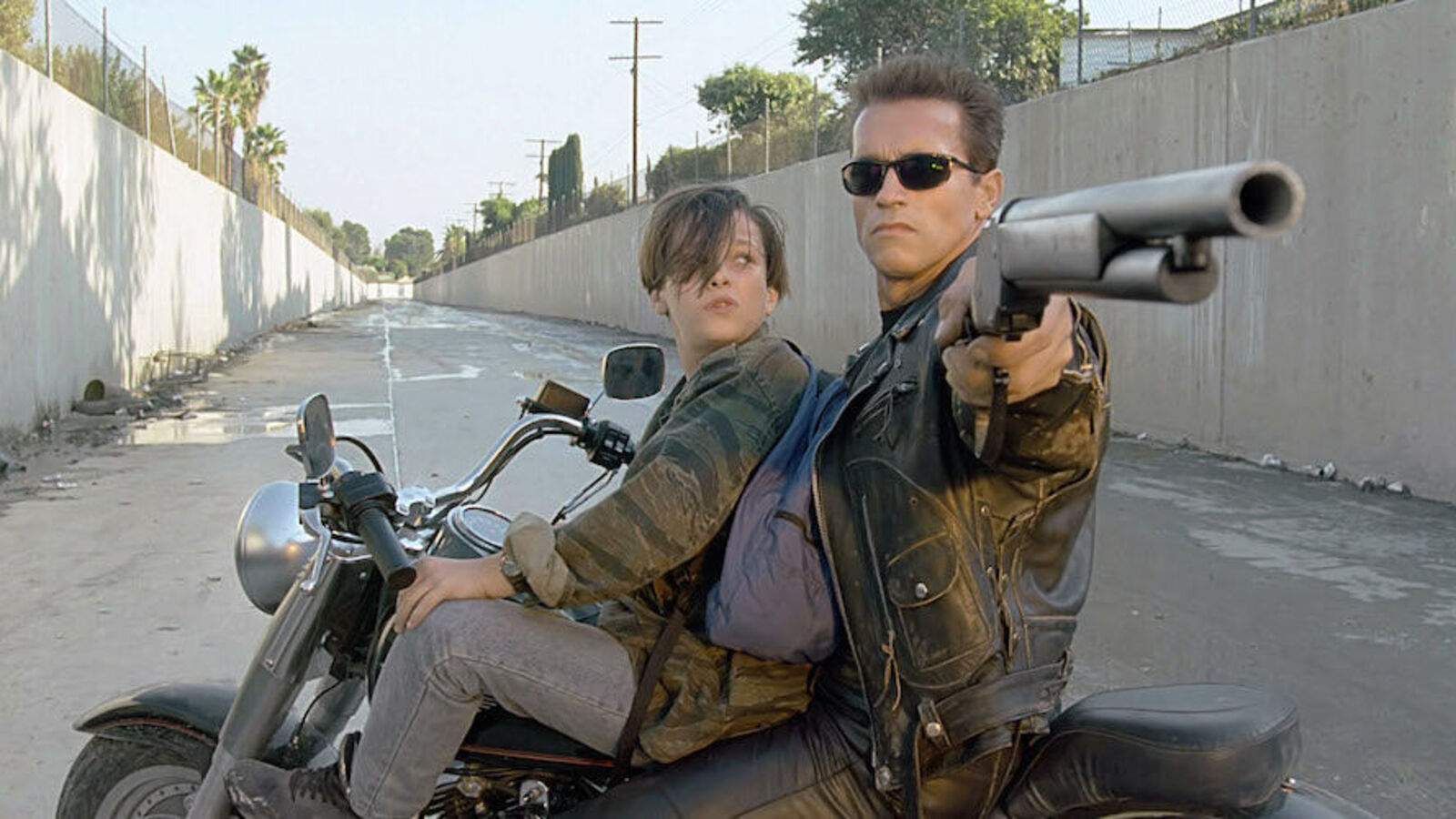 వరల్డ్ రిచెస్ట్ యాక్టర్ ఇతడే.. సంపద విలువ రూ.10 వేల కోట్లపైనే.. ఓ నాజీ పోలీస్ అధికారి చేతుల్లో పెరిగాడు