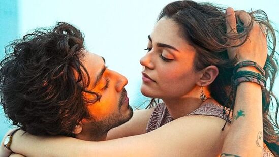 ఈ లిస్ట్ లో ఐదో స్థానంలో ఉన్న 'సైరా' జూలై 18న థియేటర్లలో విడుదల కానుంది.