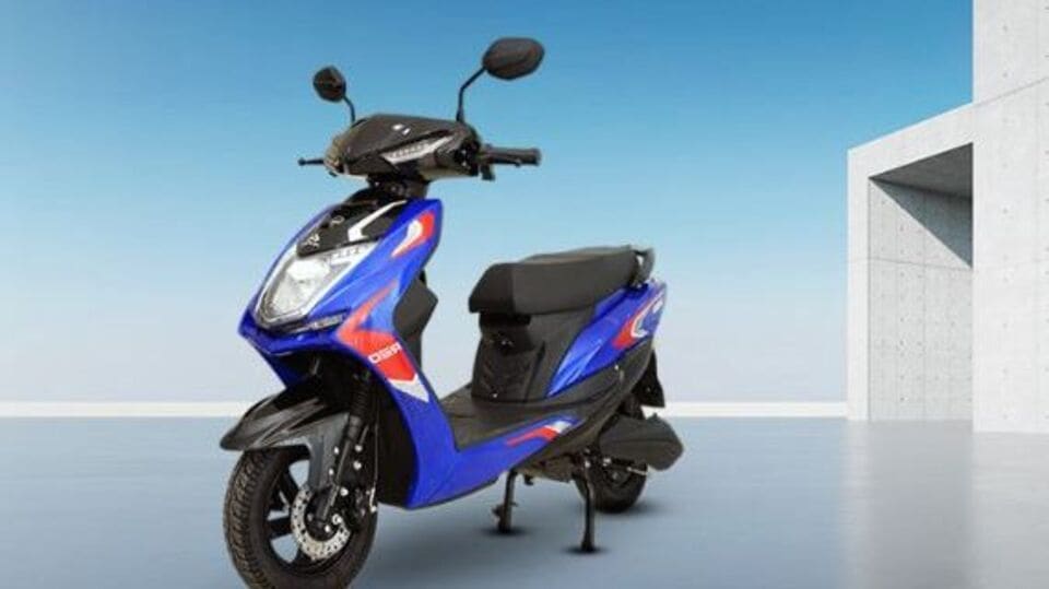 <p>ఈ యాంపియర్​ రియో 80కి రిజిస్ట్రేషన్​ కూడా అవసరం లేదు. ఇది అమెజాన్​, ఫ్లిప్​కార్ట్​లో అందుబాటులో ఉంది. ఎక్స్​షోరూ ధర రూ. 59,900 వద్ద ప్రారంభమవుతుంది. అంటే దీని ధర లేటెస్ట్​ ఐఫోన్​ 16 కన్నా తక్కువ!</p>