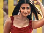 <p>హాట్ బ్యూటీ పూజ హెగ్డే ఇప్పుడు ఒక్కసారిగా ఇంటర్నెట్ సెన్సేషన్ గా మారిపోయింది. అందుకు కారణం కూలీ సినిమాలోని సెకండ్ సాంగ్ ‘మోనికా’నే. </p>(x)
