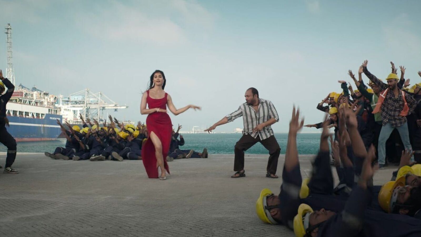 సోషల్ మీడియాలో దుమ్ములేపుతోన్న పూజా హెగ్డే కూలీ సాంగ్.. మలయాళ నటుడికి నెటిజన్స్ ఫిదా.. ఆ డ్యాన్స్ మూమెంట్స్ చూశారా?