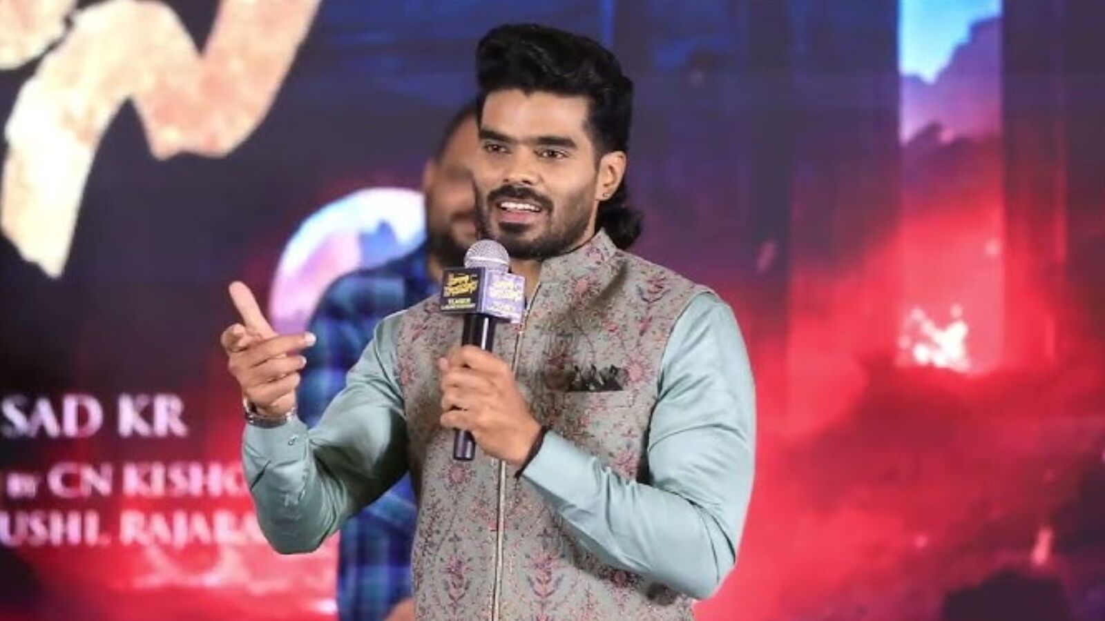 క్లైమాక్స్ చాలా కాంప్లికేటెడ్‌గా ఉంటుంది.. చిరంజీవి, హనుమాన్ ఆశీస్సులు ఉంటాయనుకుంటున్నా.. యంగ్ హీరో కామెంట్స్