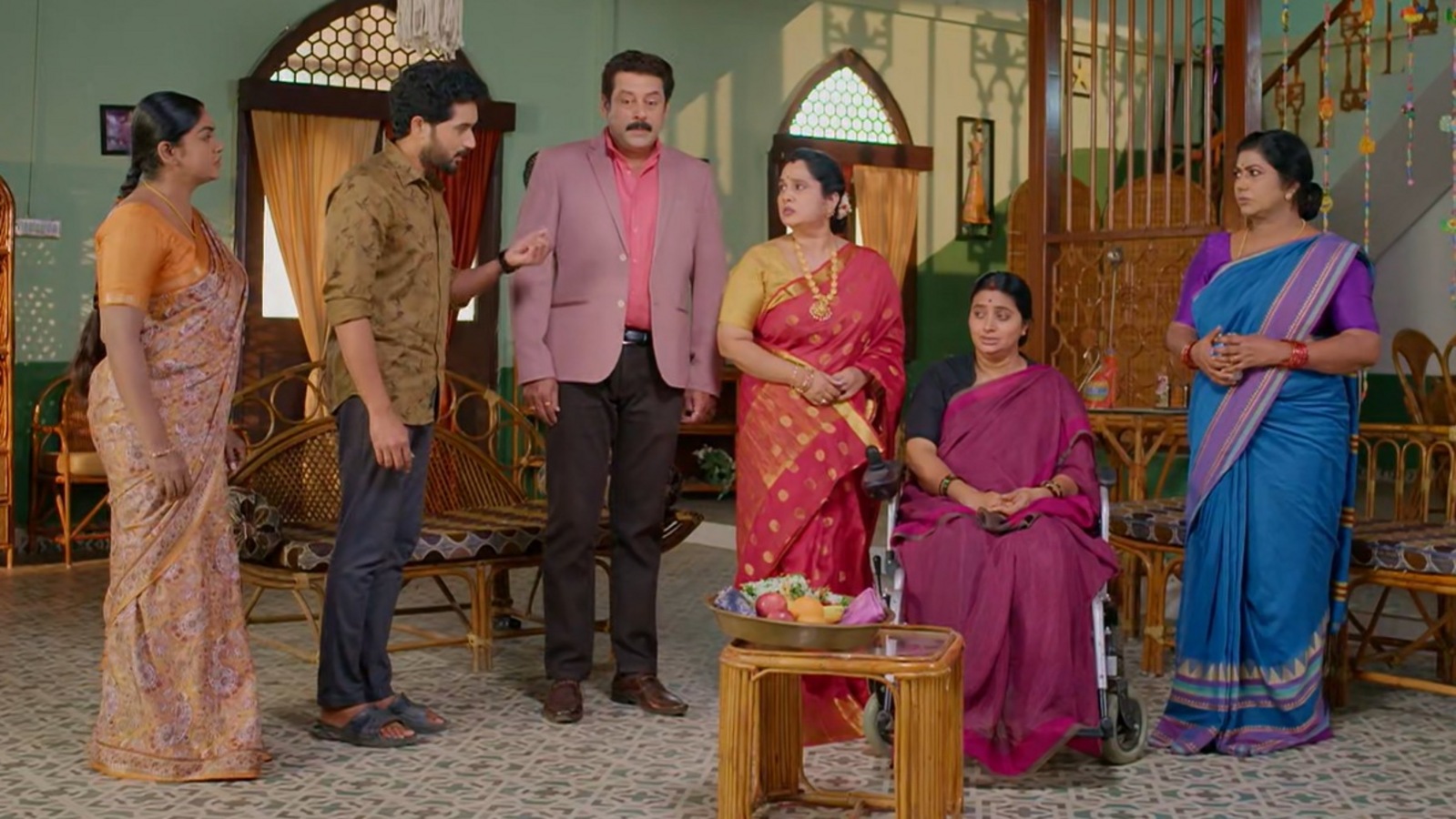 కార్తీక దీపం 2 టుడే ఎపిసోడ్: జ్యోత్స్న చేయి నలిపేసిన గౌతమ్.. కాంచన ఇంటికి వెళ్లిన సుమిత్ర.. కాఫీ ఇవ్వని దీప