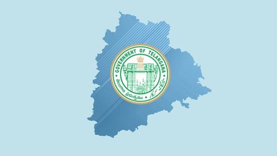 అర్హత కలిగిన విద్యార్థులు https://telanganaepass.cgg.gov.in/ వెబ్ సైట్ లోకి వెళ్లి దరఖాస్తు చేసుకోవాల్సి ఉంటుంది. రెన్యూవల్ చేసుకోలేని విద్యార్థులు కూడా ఇదే వెబ్ సైట్ లో ప్రాసెస్ చేసుకోవచ్చు. కొత్త విద్యార్థులు అయితే 'ఫ్రెష్ రిజిస్ట్రేషన్' అనే ఆప్షన్​ పై నొక్కాలి. అప్పుడు బ్రౌజర్​లో మీ స్కాలర్ షిప్ సంబంధిత అప్లికేషన్ ఫారమ్ ఓపెన్ అవుతుంది.