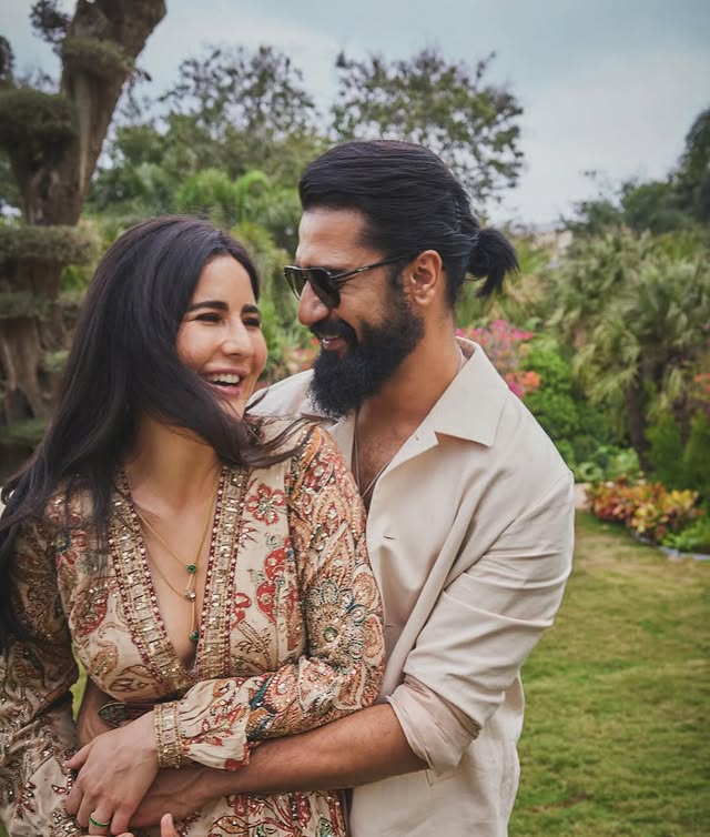 సల్మాన్ ఖాన్, రణబీర్ కపూర్ తో కత్రినా కైఫ్ రిలేషన్ షిప్ వార్తల గురించి తెలిసిందే. 2021లో బాలీవుడ్ హీరో విక్కీ కౌశల్ ను కత్రినా పెళ్లి చేసుకుంది. వీళ్లు లవ్ చేసుకున్నారు. కొంతకాలం డేటింగ్ లో ఉన్నారు. 