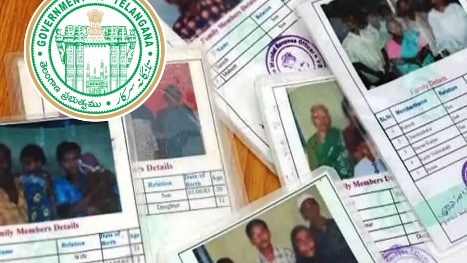 <p>పలుమార్లు వైద్యారోగ్య శాఖపై సమీక్షించిన సీఎం రేవంత్ రెడ్డి…. ఆరోగ్య శ్రీ కార్డుకు రేషన్ కార్డుతో జత పెట్టకుండా చూడాలని అధికారులను ఆదేశించారు. రేషన్ కార్డుతో సంబంధం లేకుండానే కార్డును ఇవ్వాలని నిర్ణయించారు. <img src="https://abs-0.twimg.com/emoji/v2/svg/1f449.svg" alt="👉"> రేషన్ కార్డుతో లింకు పెట్టొద్దని చెప్పటంతో పాటు… రాష్ట్రంలోని ప్రతి ఒక్కరి డిజిటల్ హెల్త్ ప్రొఫైల్ రూపొందించాలని కూడా ఆదేశించారు. ప్రస్తుతం ప్రతి ఒక్కరికి డిజిటల్ హెల్త్ కార్డును అందించే దిశగా సర్కార్ కసరత్తు చేస్తోంది.<br> </p>