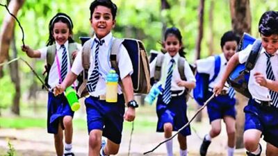 <p>మరోవైపు ఏపీలో మాత్రం జూలై 21న ఎలాంటి సెలవు లేదు. అక్కడి యాధావిథిగా పాఠశాలలు పని చేస్తాయి. కేవలం తెలంగాణలో మాత్రమే ఈ సెలవు ఉంది.</p> 