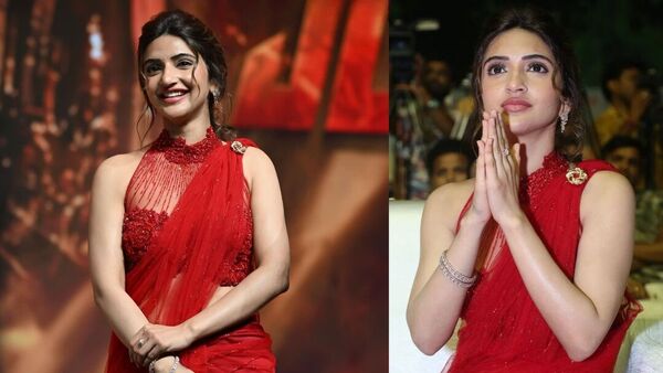నాకు అమ్మవారి విగ్రహం ఇచ్చారు.. వాళ్లింటికి లక్ష్మీదేవి రావాలి.. హీరోయిన్ శ్రీలీల కామెంట్స్
