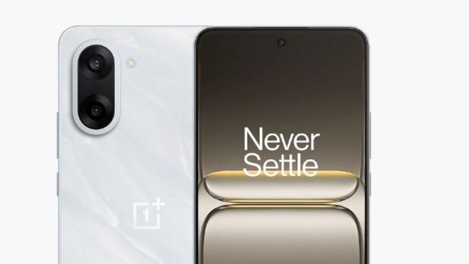 <p>వన్​ప్లస్​ నార్డ్​ సీఈ5 స్మార్ట్​ఫోన్​లో 120 హెచ్​జెడ్​ రిఫ్రెష్​ రేట్​తో కూడిన 6.77 ఇంచ్​ అమోఎల్​ఈడీ డిస్​ప్లే ఉంటుంది. 1430 పీక్​ బ్రైట్​నెస్​ దీని సొంతం. డస్ట్​ అండ్​ వాటర్​ రెసిస్టెన్స్​ కోసం ఐపీ54 రేటింగ్​తో ఈ గ్యాడ్జెట్​ అందుబాటులోకి వచ్చింది.</p>