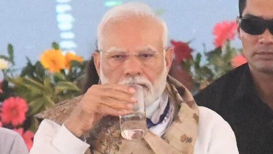 ఈ పర్యటనలో భాగంగా భారత్-యూకే ద్వైపాక్షిక సంబంధాలపై ప్రధాని సుదీర్ఘంగా చర్చిస్తారని విదేశాంగ శాఖ తెలిపింది. ప్రాంతీయ, అంతర్జాతీయ అంశాలపై తమ అభిప్రాయాలను పంచుకోనున్నారు. కింగ్ చార్లెస్ 3తో కూడా ప్రధాని భేటీ కానున్నారు.