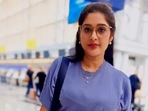 <p>ఈ కాలేజీ పాప ఎవరూ అనుకుంటున్నారా? కాస్త జాగ్రత్తగా పరిశీలించండి చూడండి. హో.. ప్రియ కదా! అవును.. సీనియర్ ఆర్టిస్ట్ ప్రియానే ఆమె. వయసు మీద పడుతున్నా సొగసులో మాత్రం తగ్గేదేలేదంటోంది. </p>(instagram-priyaartist)