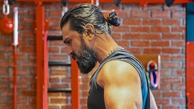 న్యూ లుక్ లో రామ్ చరణ్ (instagram-alwaysramcharan)