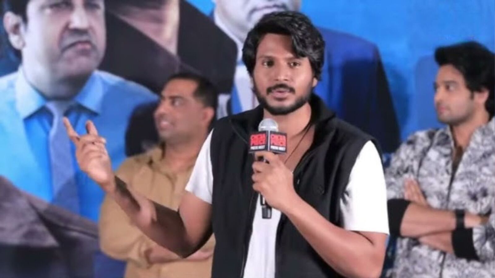 ఫేమస్ అవ్వాలనుకుంటే రీల్స్ చేసి కూడా ఫేమస్ అవ్వొచ్చు.. హీరో సందీప్ కిషన్ కామెంట్స్